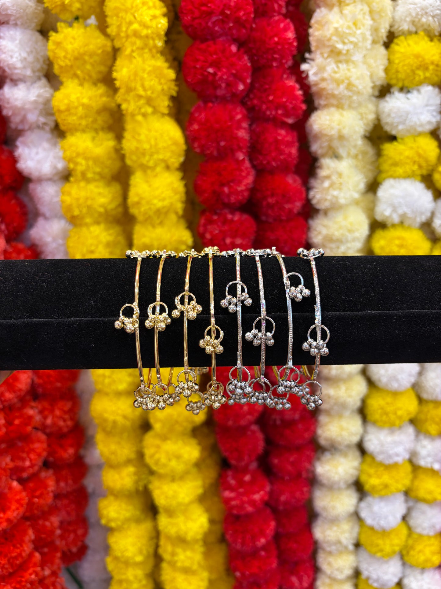 KASHMIRI GHUNGROO GLASS BANGLES - Gold & Silver