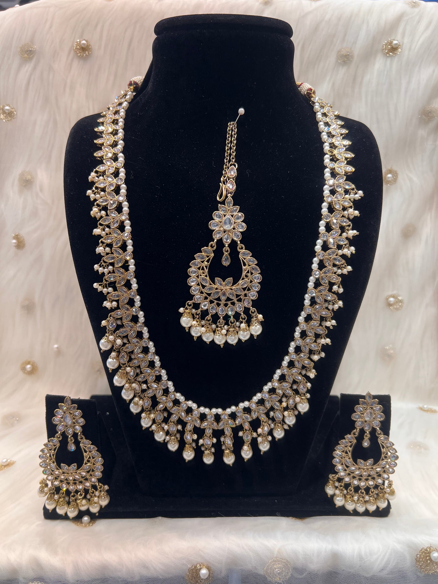 GAURI - Gold/White Pearl