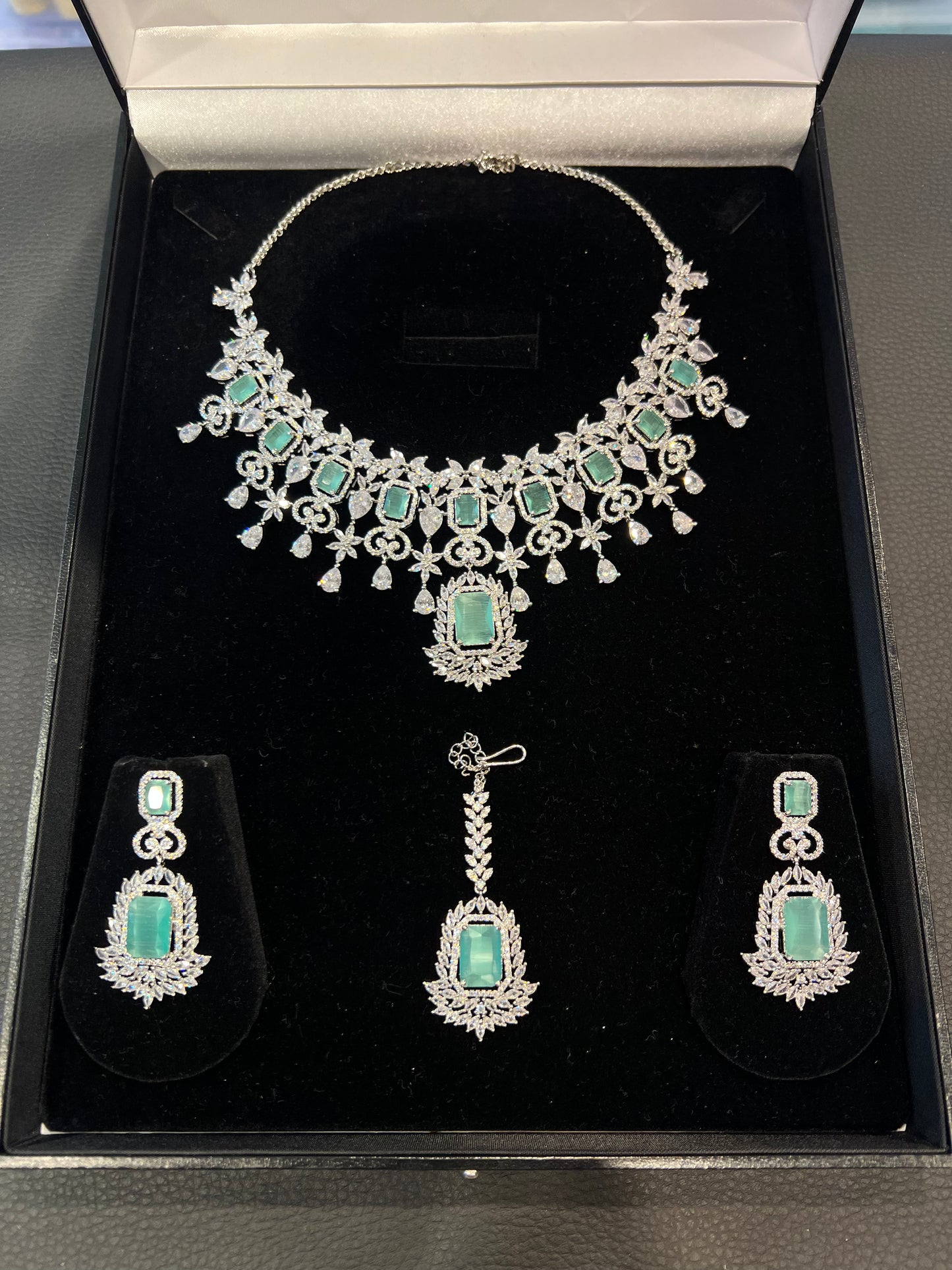American Diamond Necklace Set - Silver/Mint