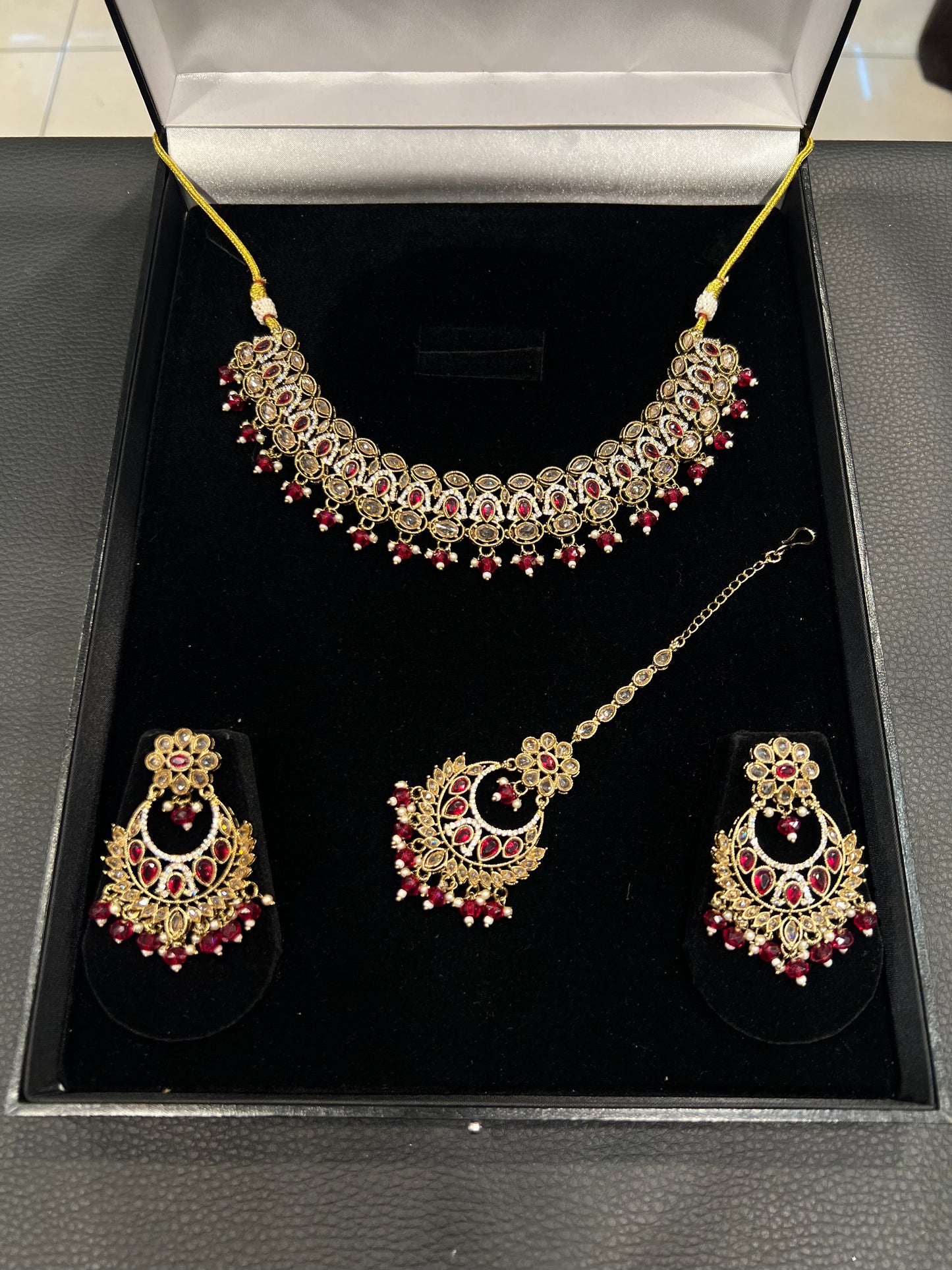 ATIQA - Gold/Hot Pink