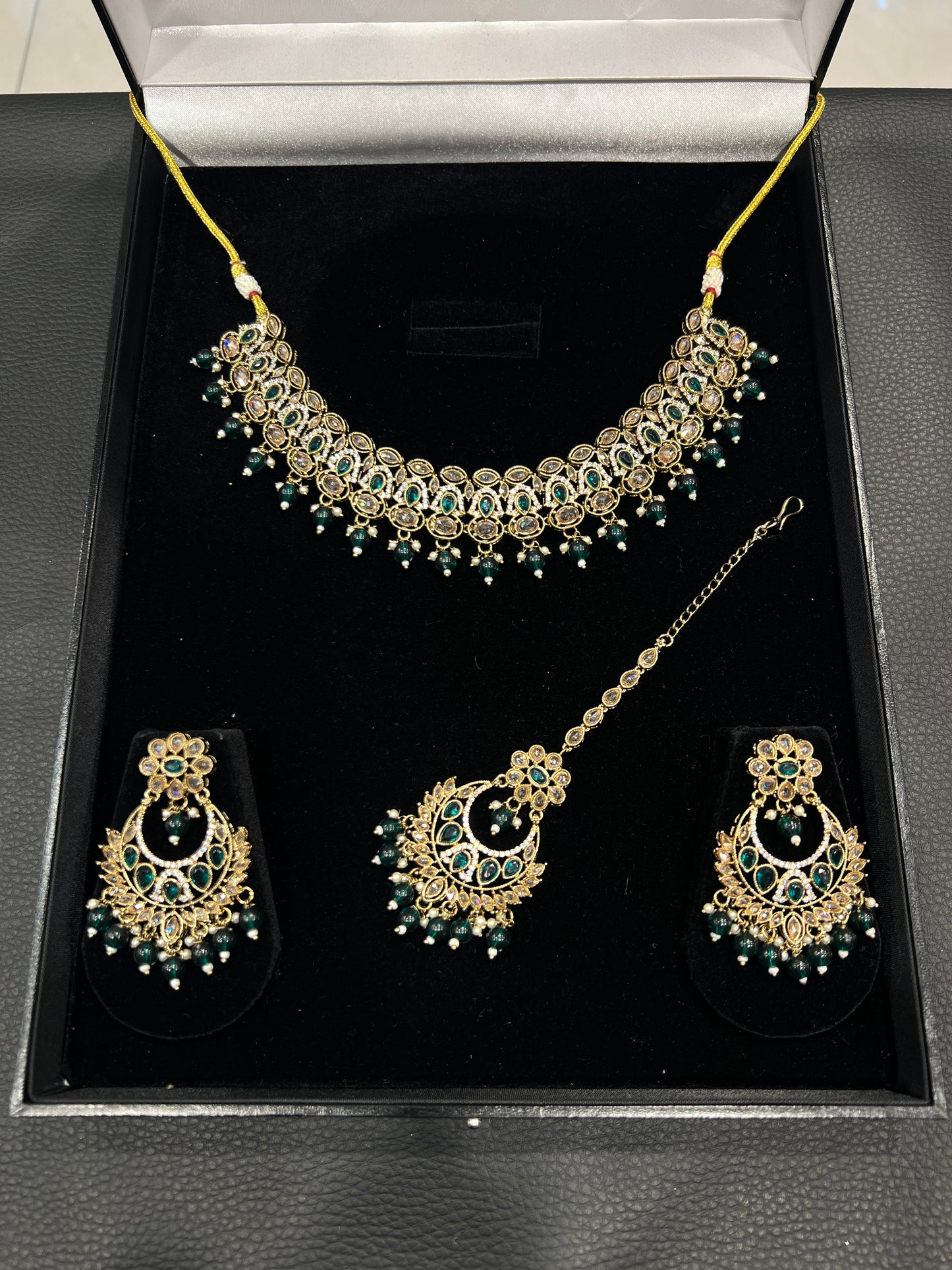 ATIQA - Gold/Dark Green