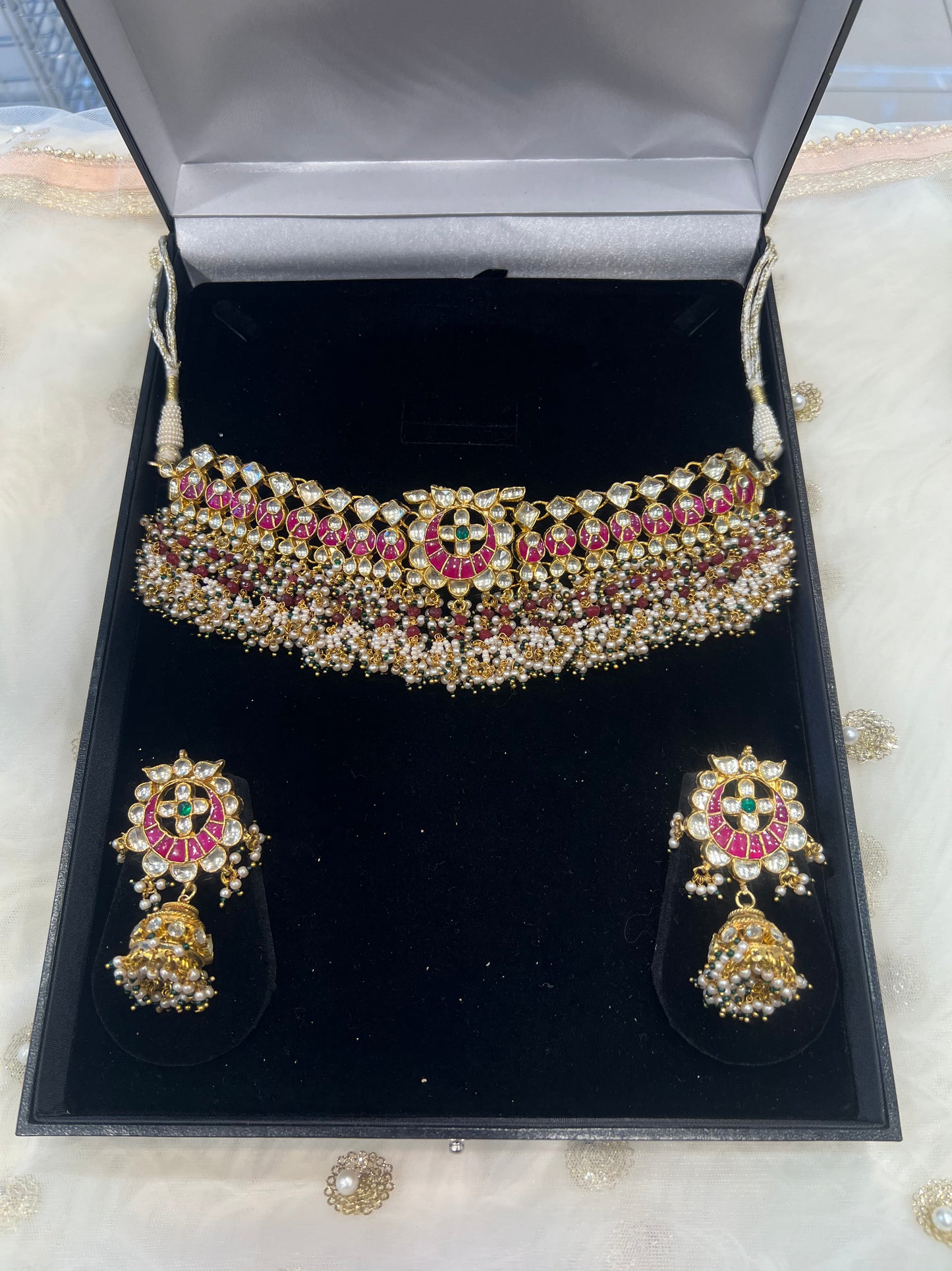 Pachi Kundan Cluster Chocker Set - Ruby/Green