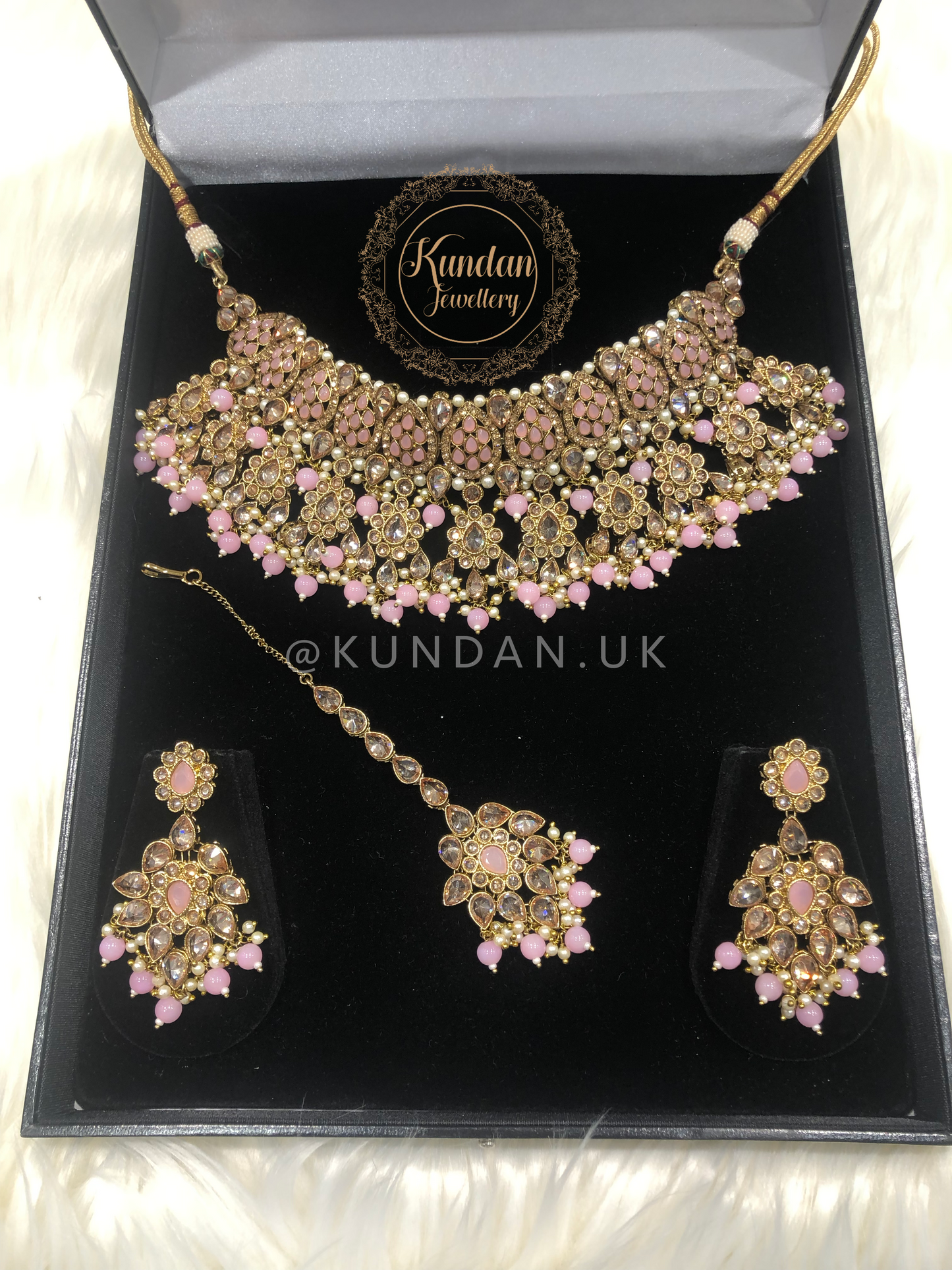 DIVYA - Baby Pink