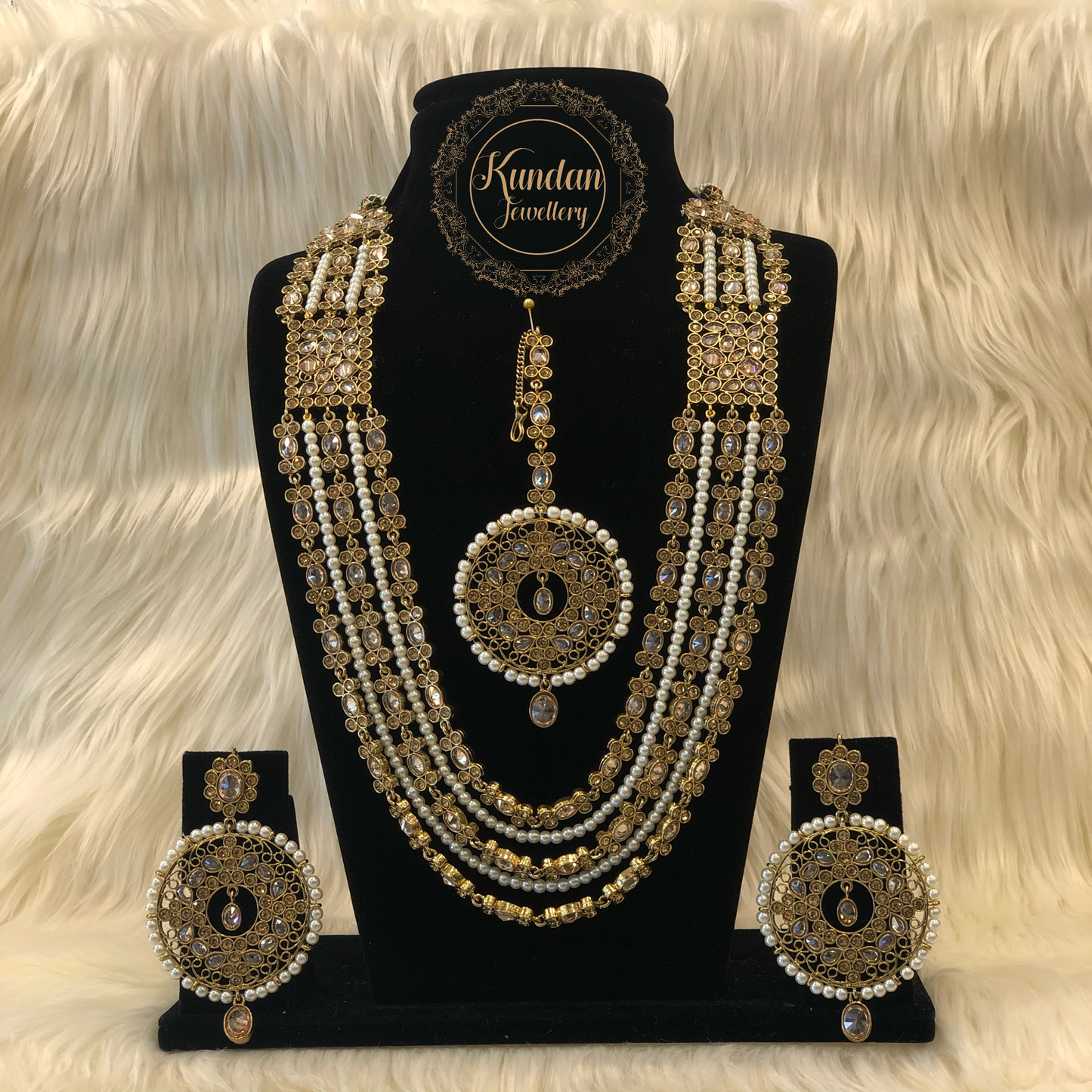 MANISHA - Gold