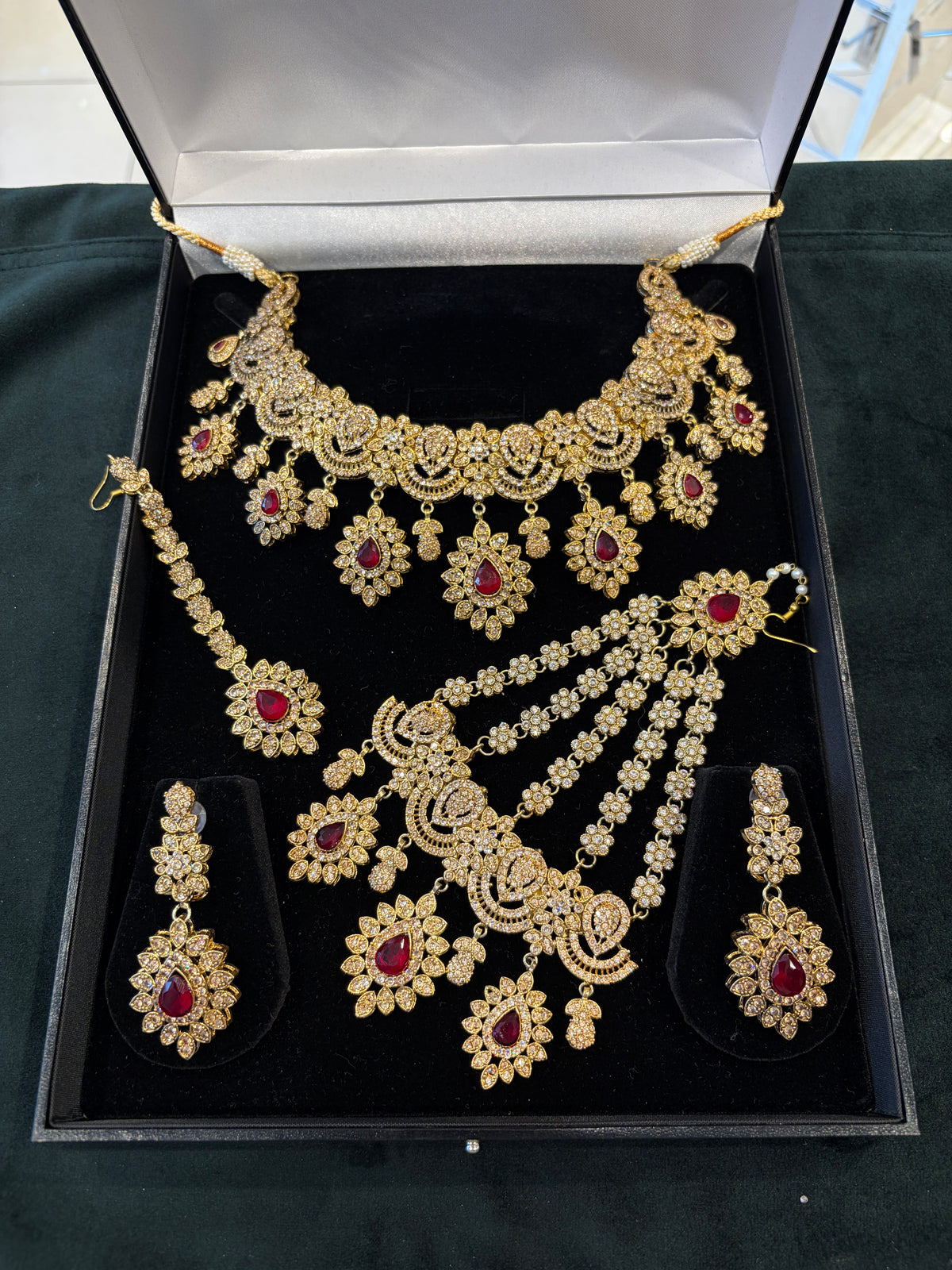 HEENA - Gold/Maroon
