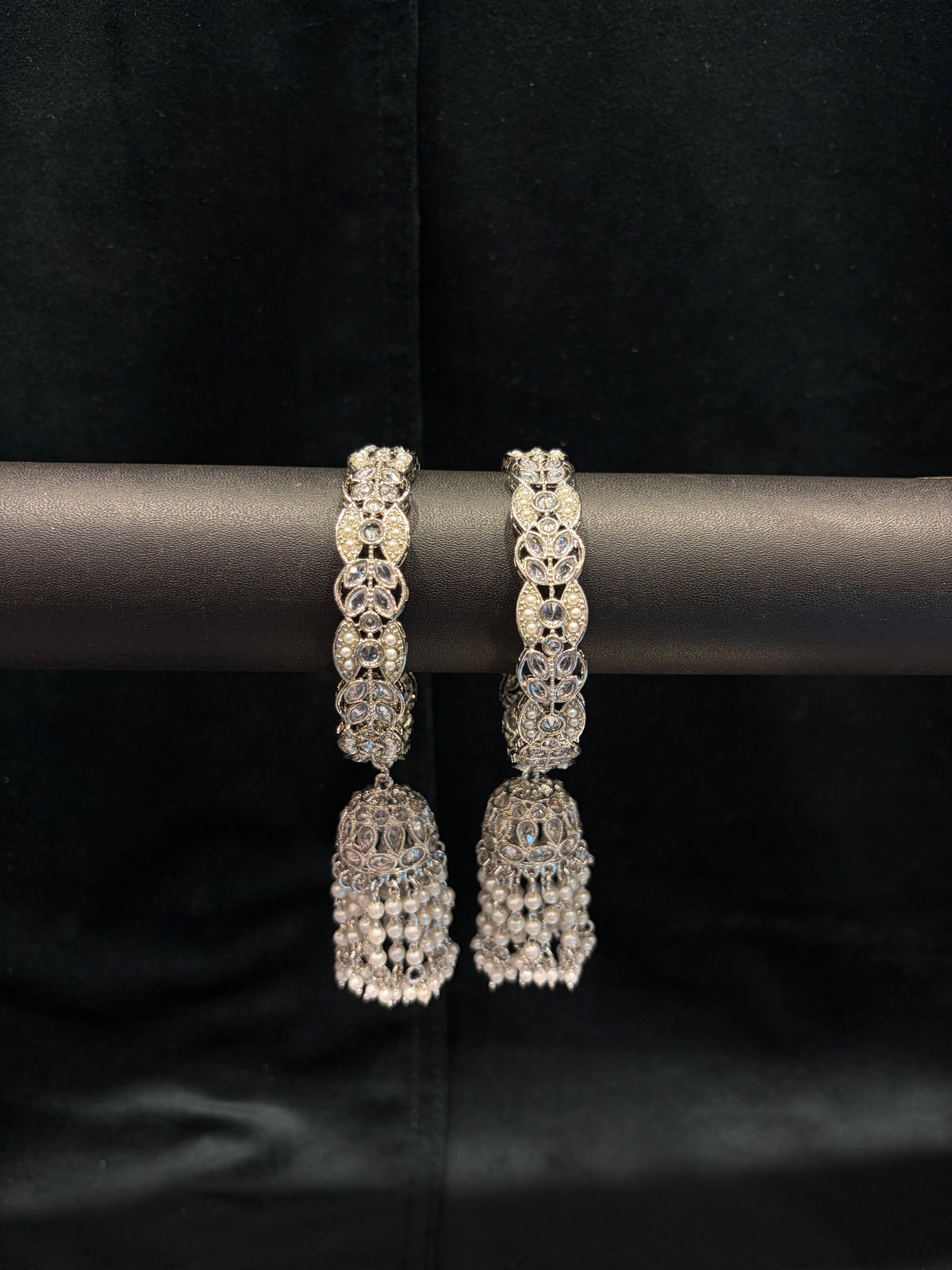 Jhumka Pearl Bangles - Silver/Pearl