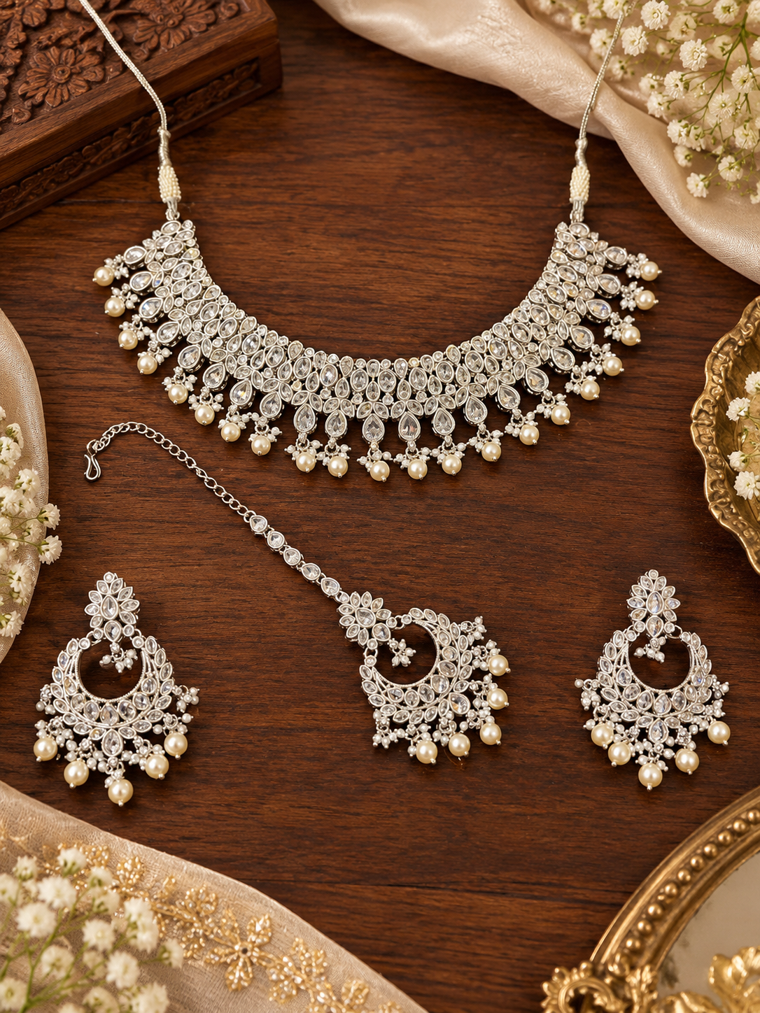 Sabat Necklace Set