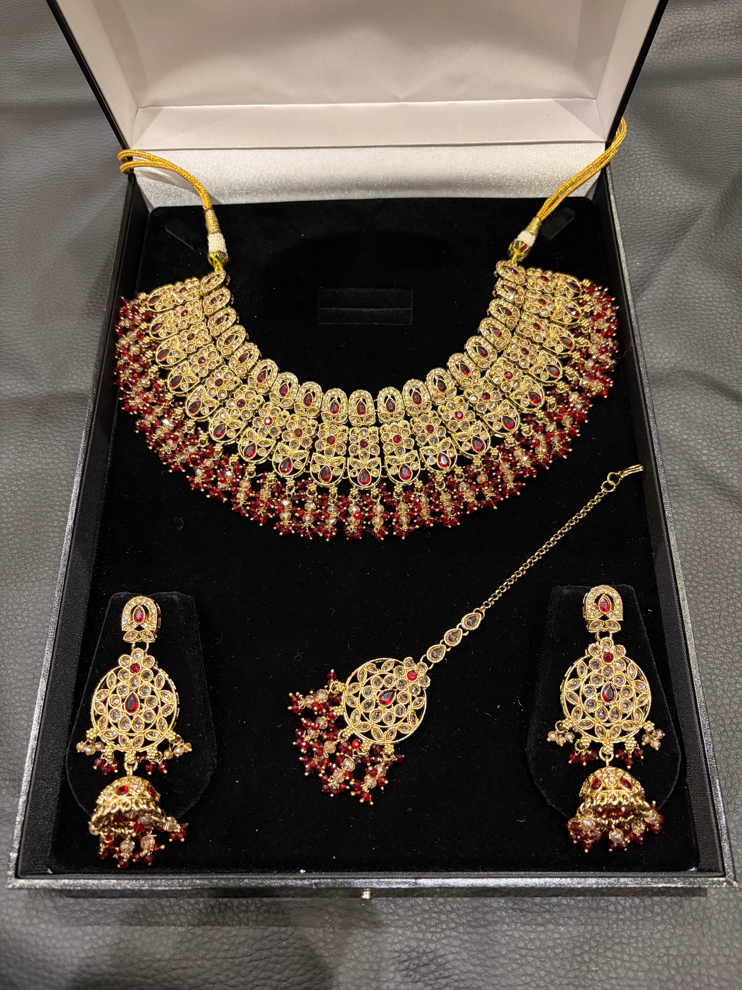 ARMIA - Maroon & Champagne Crystals