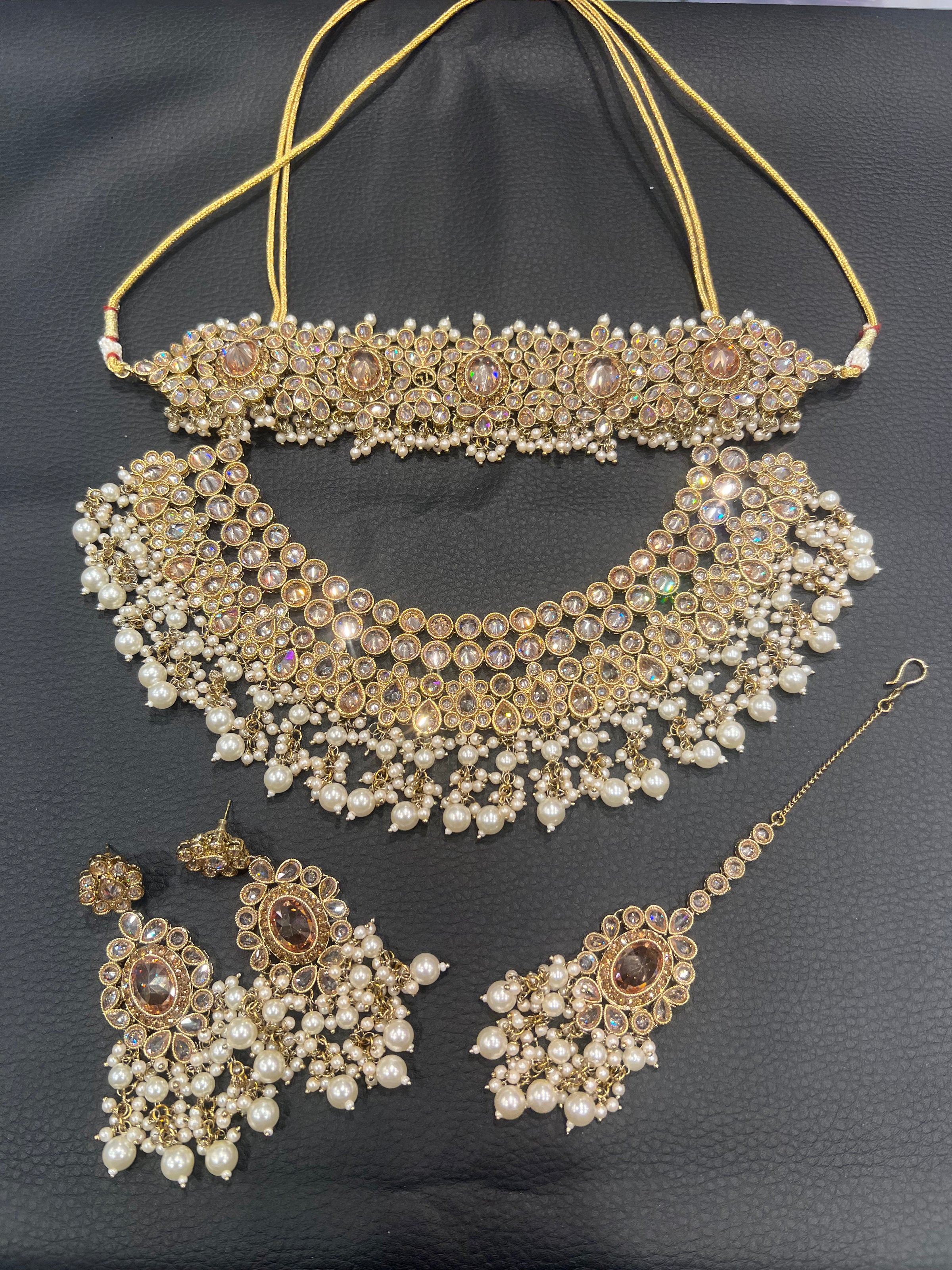 AMAN - Gold/Pearl