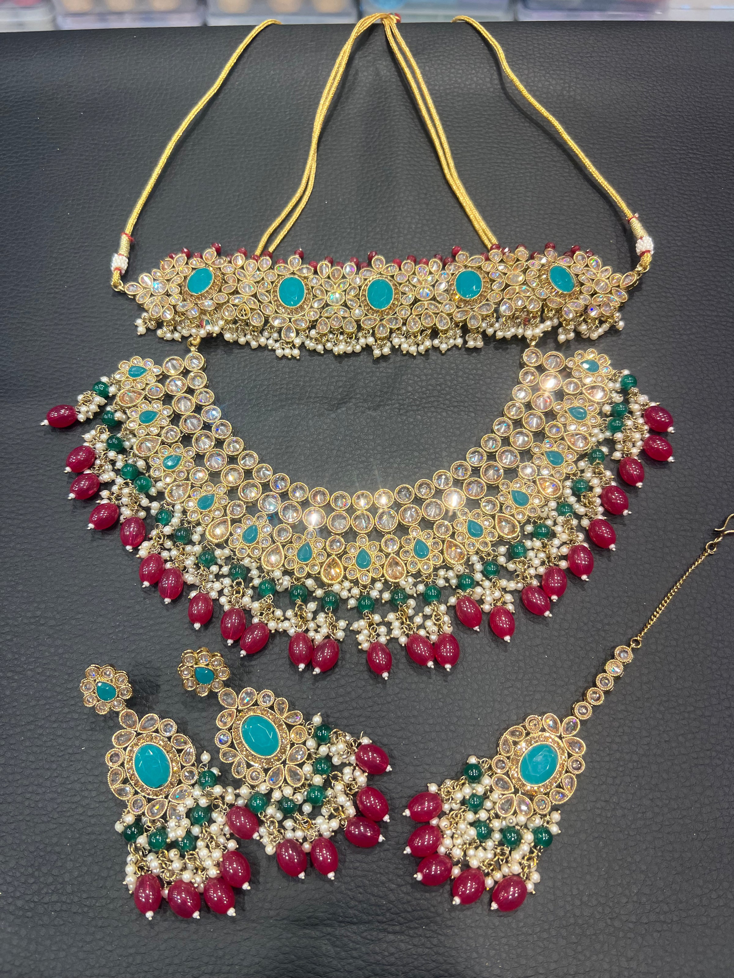 AMAN - Green/Ruby