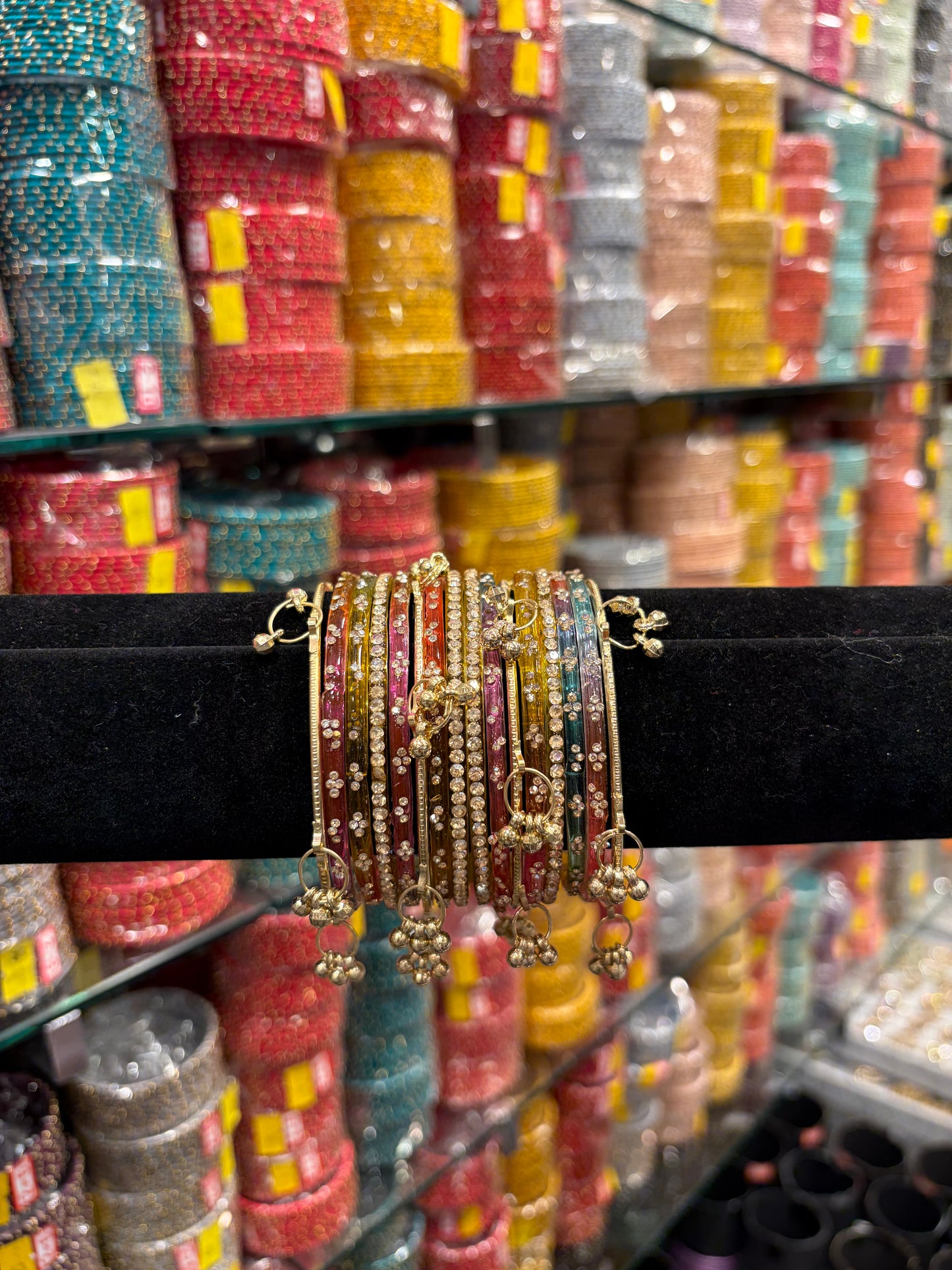 KASHMIRI GLASS BANGLES SET - Multicoloured 3
