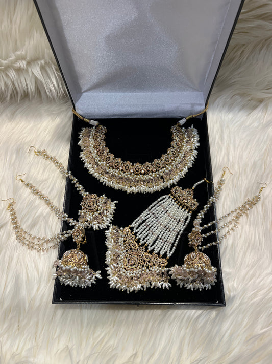 NAZIA - Pink & Pearl Clusters