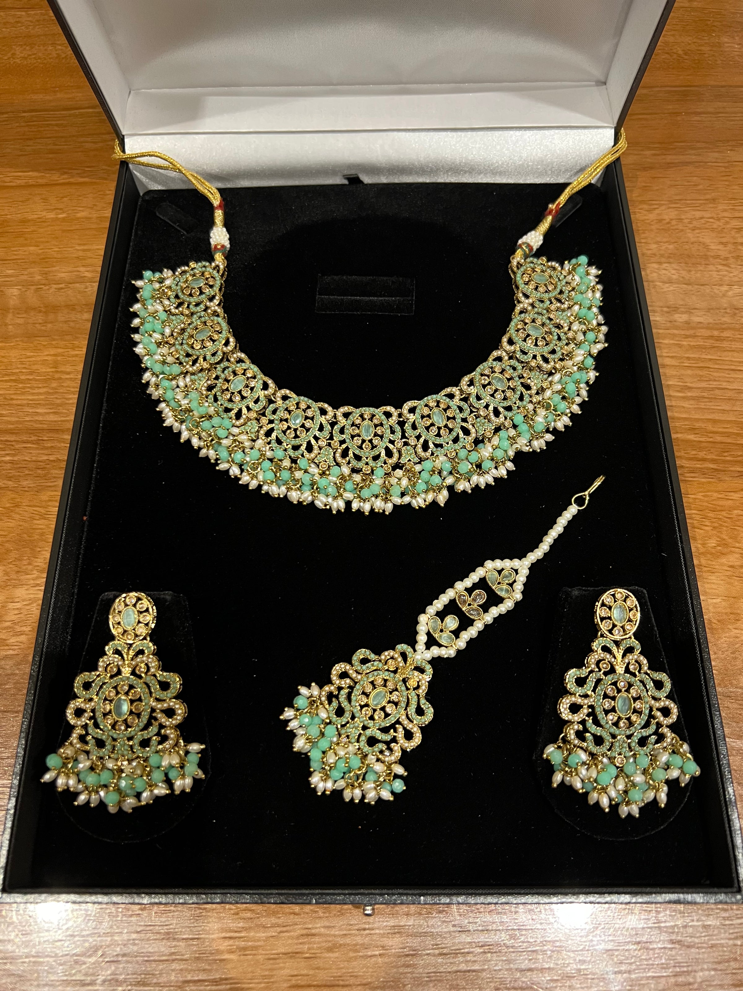 FARIYA - Mint