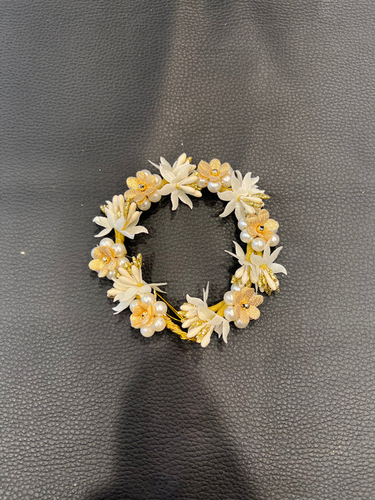 Floral Hair Accessory - Gold & Ivory