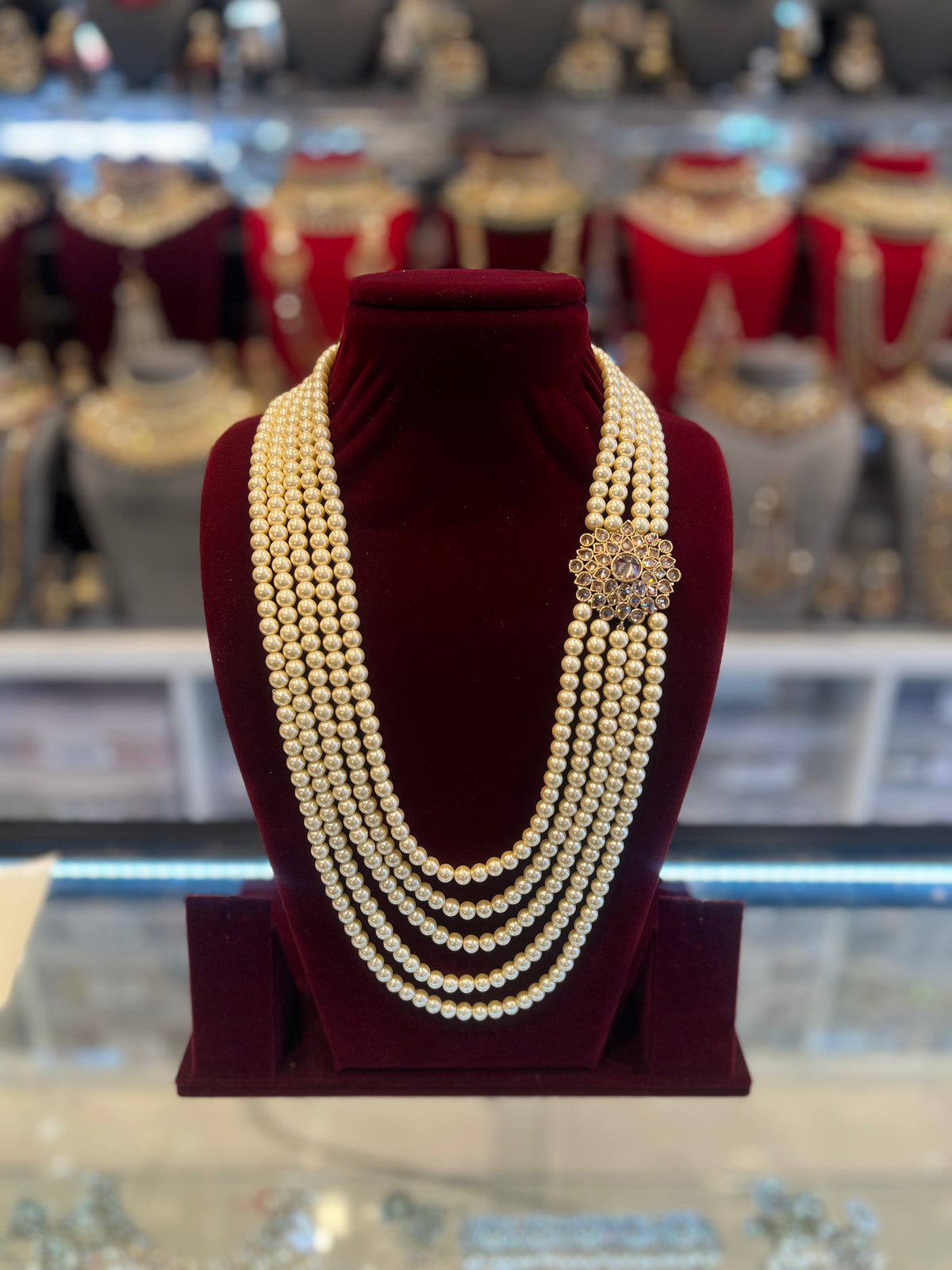 GM009 - Cream Pearl