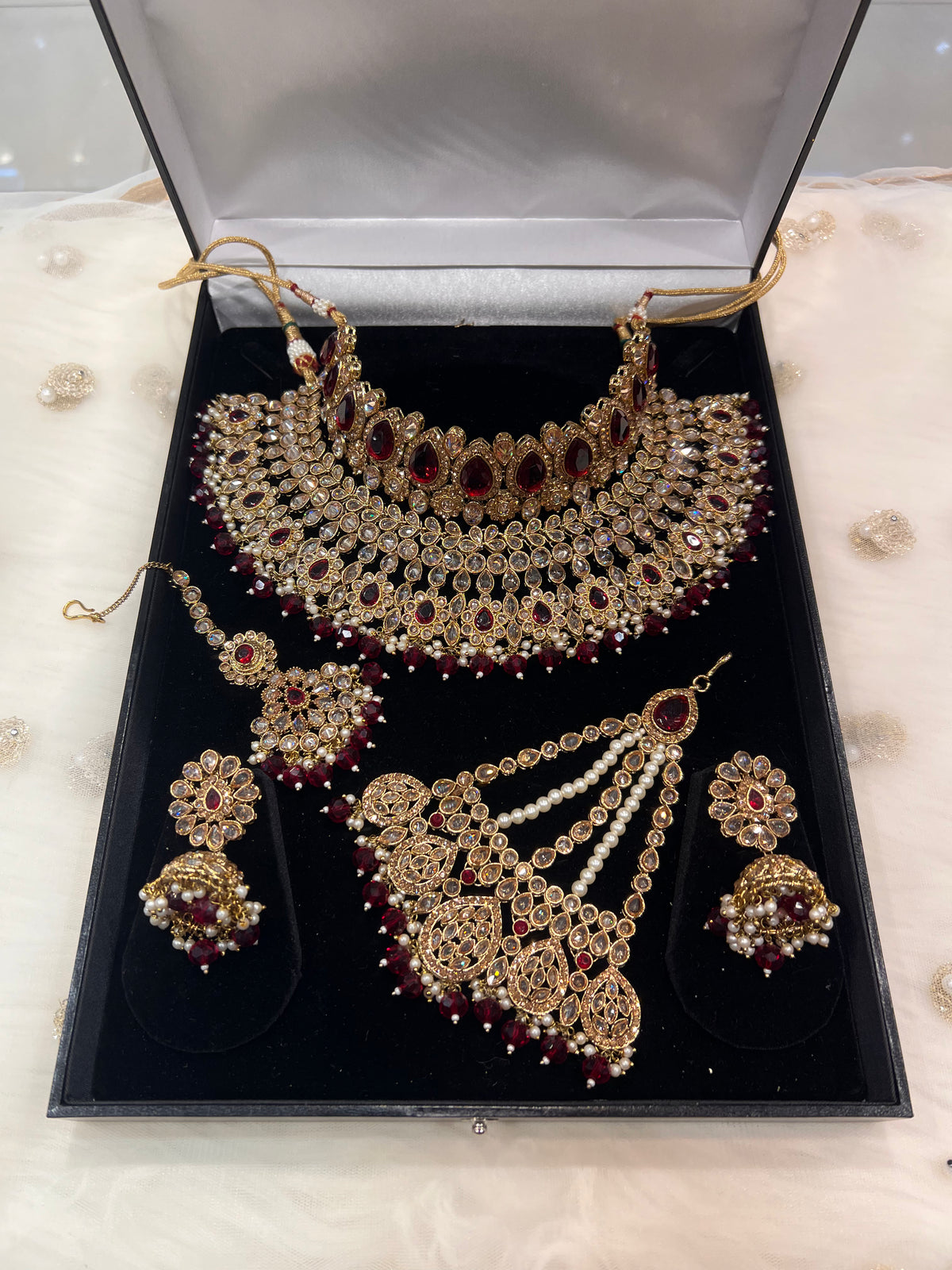 PALLAVI - Gold/Maroon