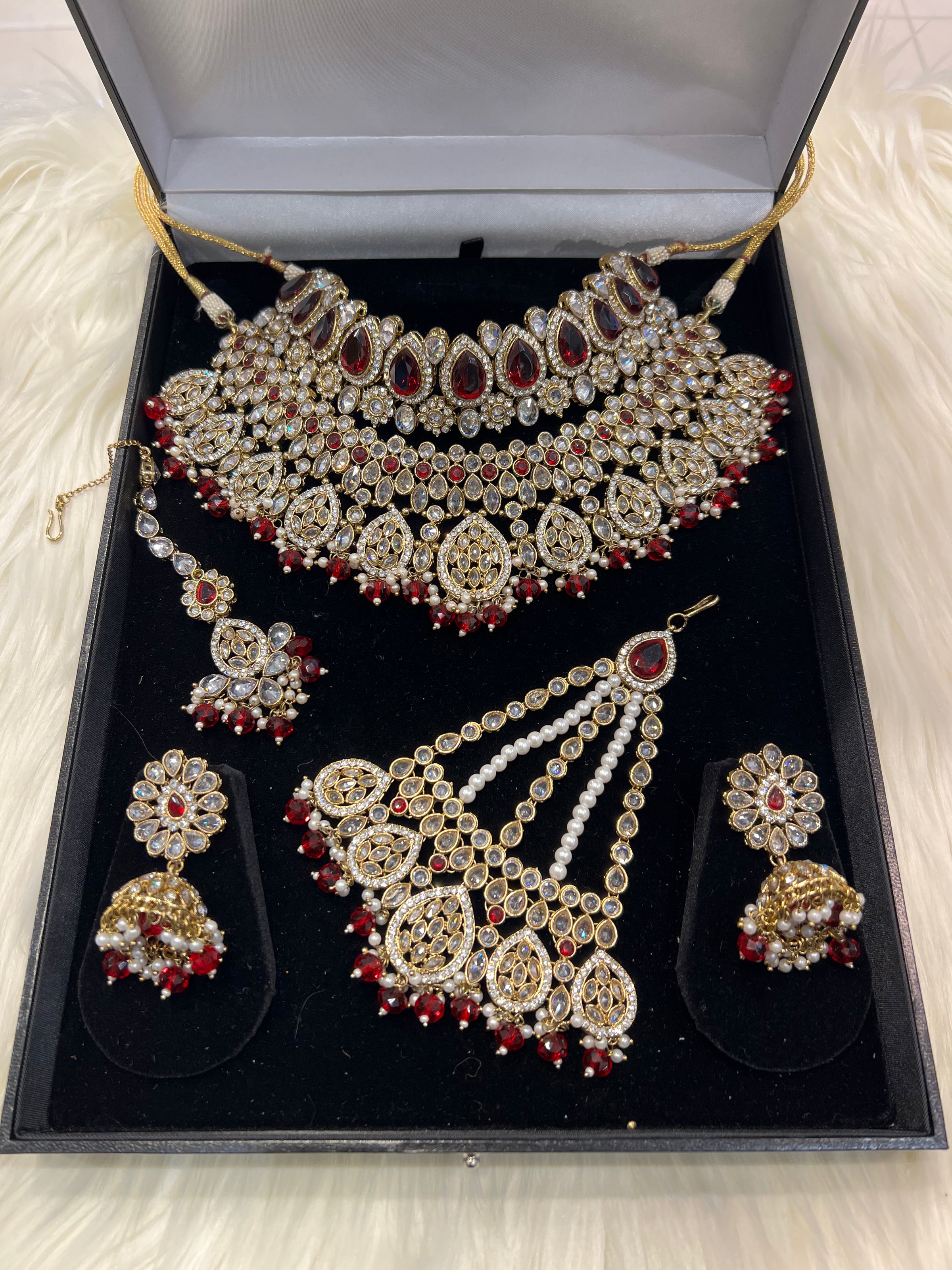 MYRA - White Gold/Maroon