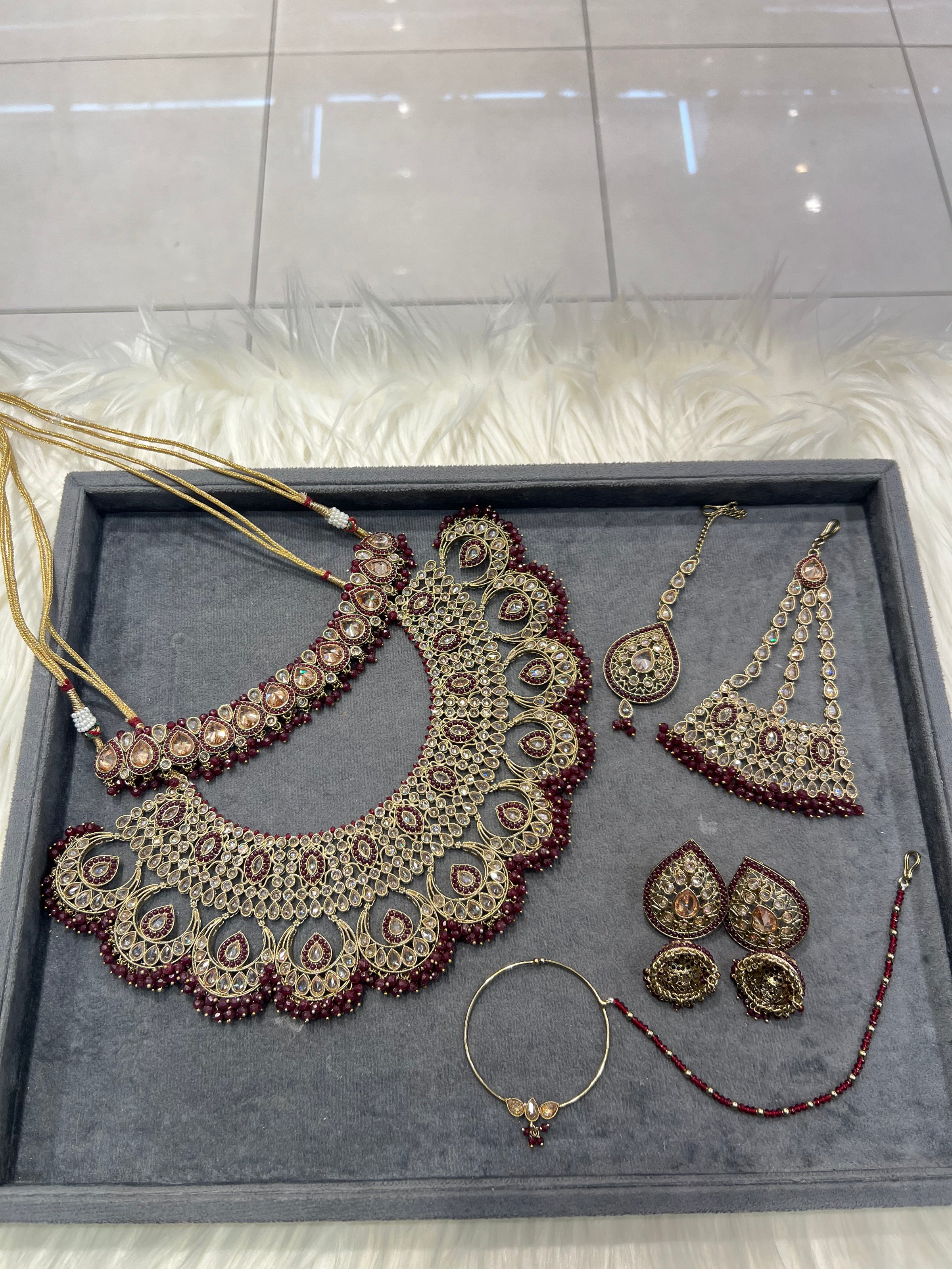 PRINA - Gold/Maroon