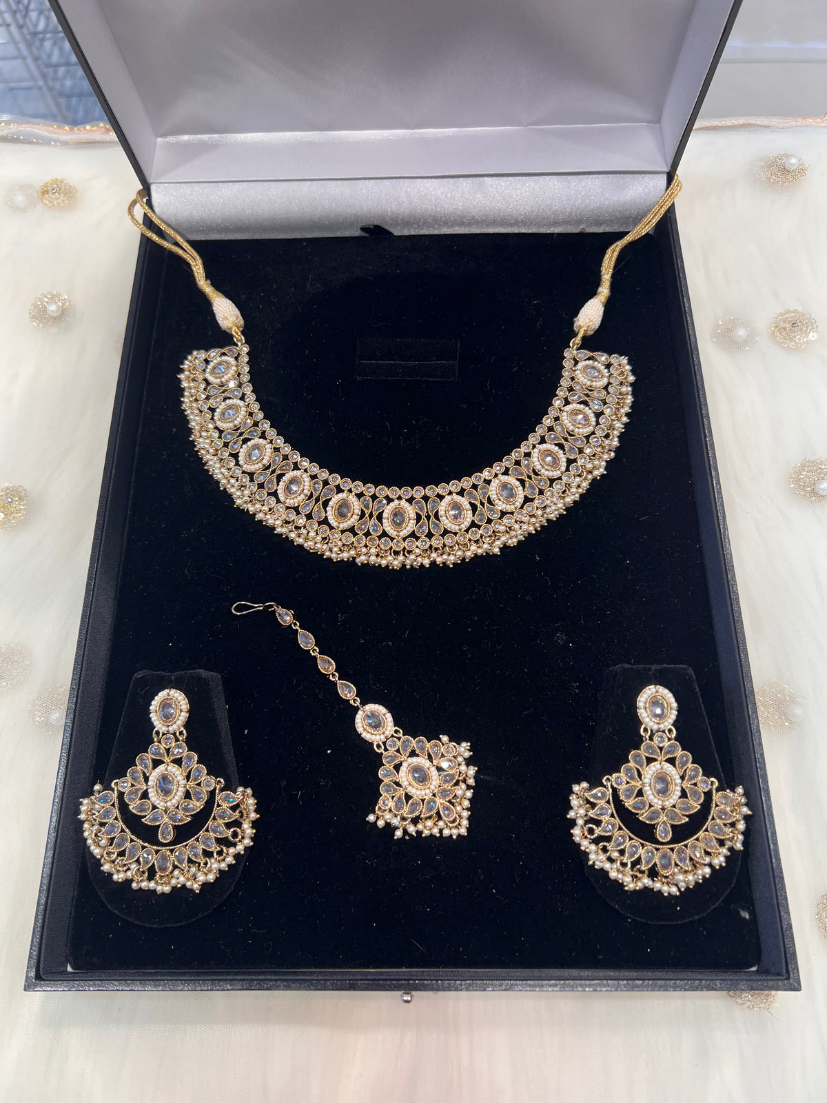 ISHA - Gold/Pearl