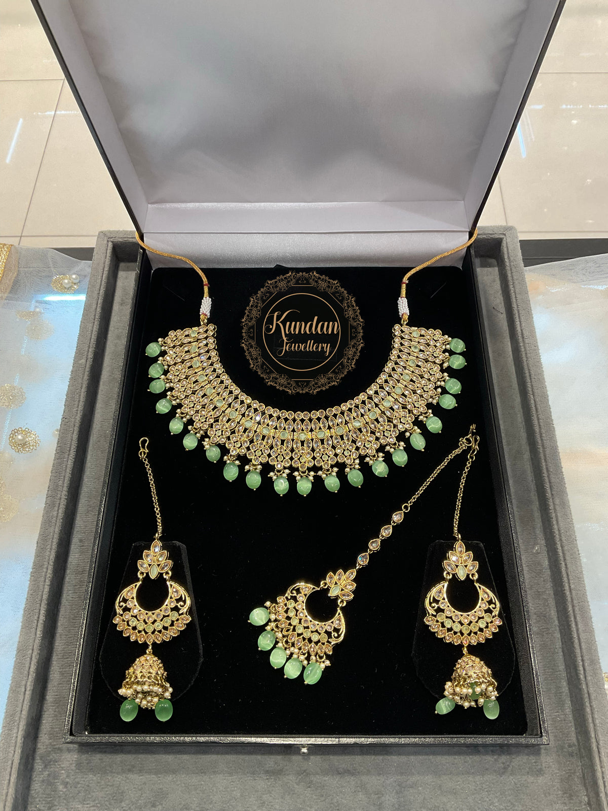 SANVI- Mint