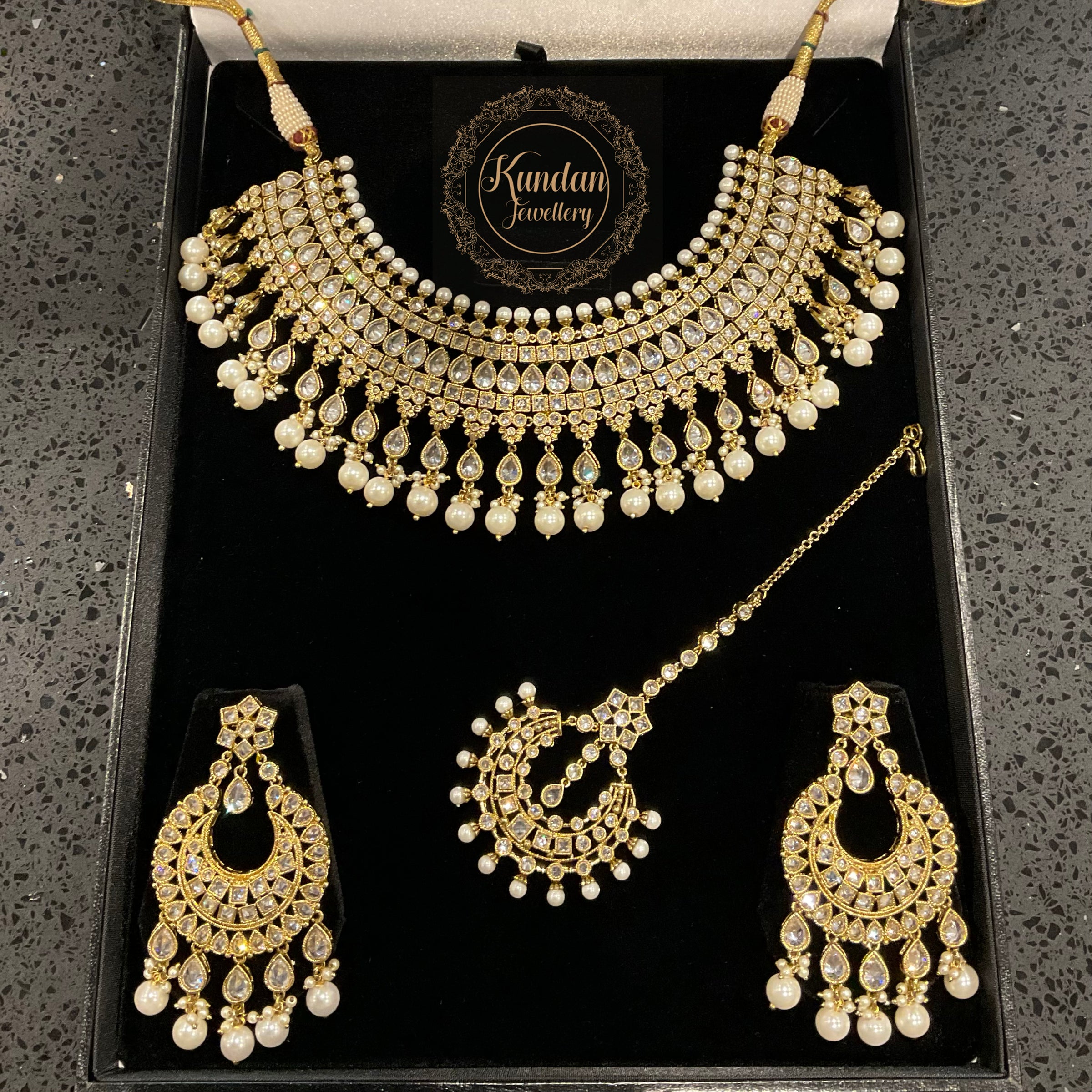 AFSANA - Gold & White